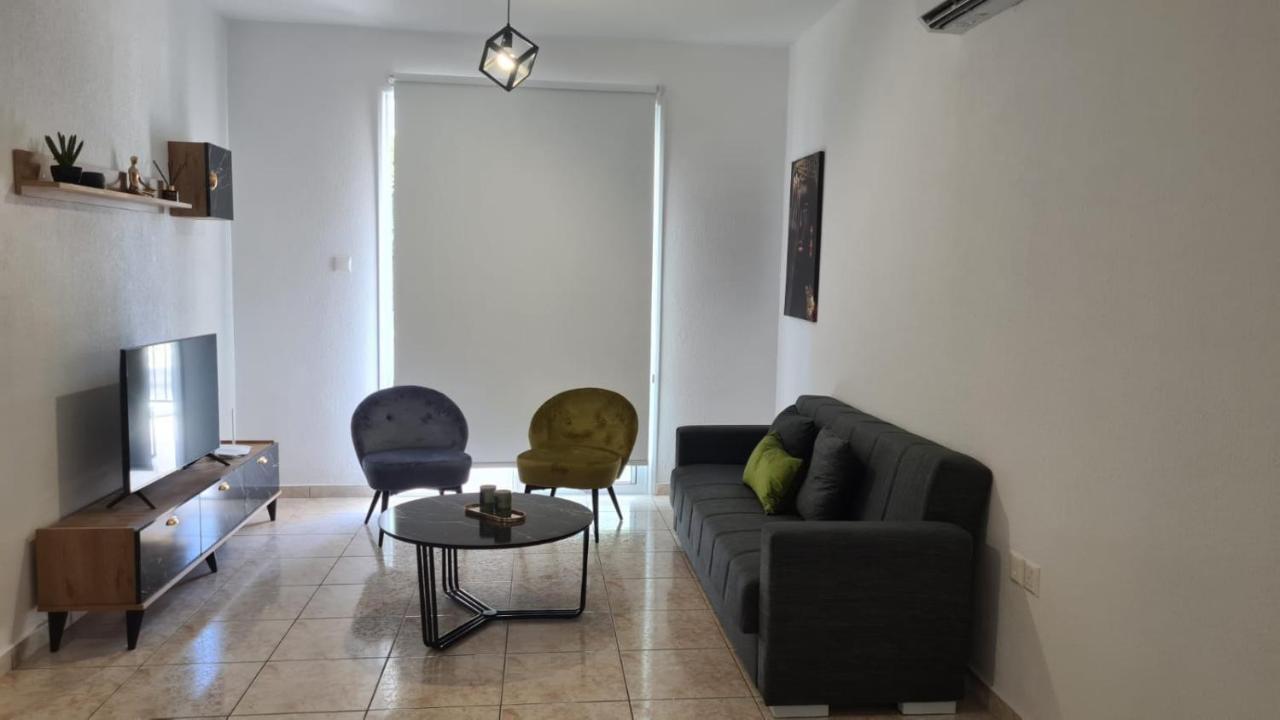 Laertis Apartments - By Imh Travel & Tours Paphos Exterior photo