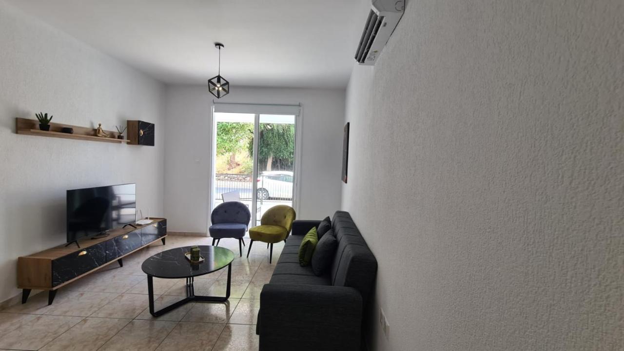 Laertis Apartments - By Imh Travel & Tours Paphos Exterior photo