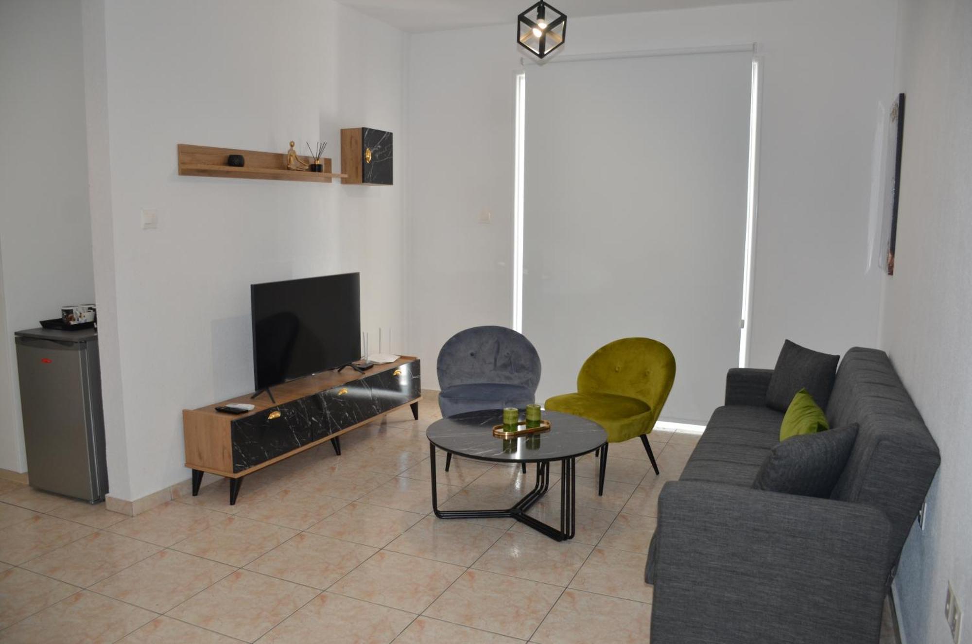 Laertis Apartments - By Imh Travel & Tours Paphos Exterior photo